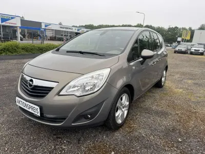 Używany Opel Meriva Design Edition 120 KM (88 kW) 2011 Brązowy Minivan