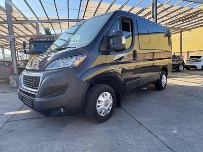 Gebraucht Peugeot Boxer 131 PS (96 kW) 2018 Schwarz Van