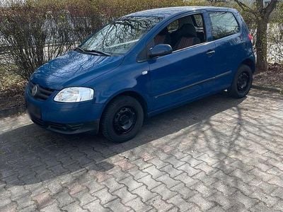 Gebraucht VW Fox 60 PS (44 kW) 2005 Blau Kleinwagen