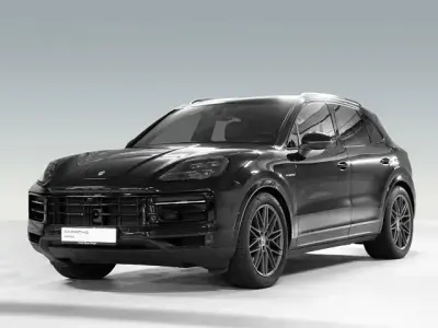Gebraucht Porsche Cayenne 470 PS (345 kW) 2024 Schwarz SUV