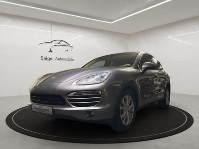Grau Gebraucht 2011 Porsche Cayenne SUV | 20.990 € (Fairer Preis)