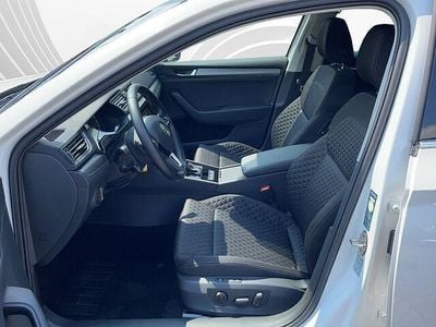 Gebraucht Skoda Superb Style 150 PS (110 kW) 2018 Candyweiß Kombi