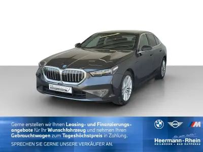 Gebraucht BMW 530e Sport Line 299 PS (219 kW) 2025 Grau Limousine