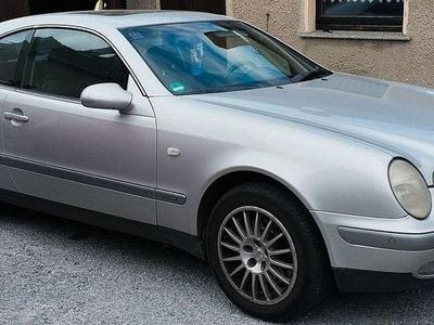 Mercedes CLK320