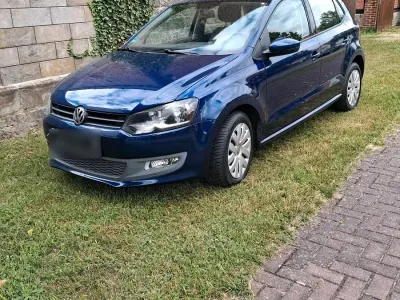 Gebraucht VW Polo Trendline 75 PS (55 kW) 2010 Blau Kleinwagen