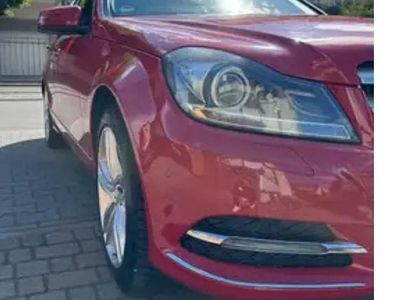 Gebraucht Mercedes C250 204 PS (150 kW) 2013 Rot Kombi