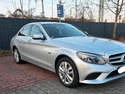 Silber Gebraucht 2020 Mercedes C300e Avantgarde Limousine | 26.500 € (Fairer Preis)