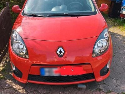 Second-hand Renault Twingo 43 CP (31 kW) 2009 Roșu Hatchback