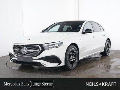 Gebraucht Mercedes E300 AMG 313 PS (230 kW) 2025 Weiß Limousine