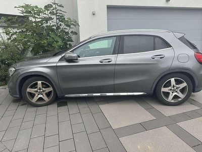 Mercedes GLA200