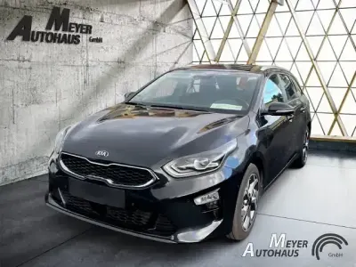 Gebraucht Kia Ceed Sportswagon Spirit 136 PS (100 kW) 2018 Schwarz Kombi