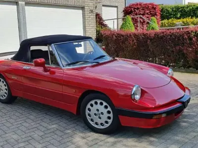 Gebraucht Alfa Romeo Spider Quadrifoglio 128 PS (94 kW) 1988 Rot Cabrio