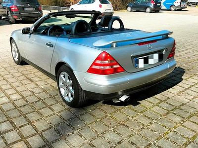 Gebraucht Mercedes SLK200 136 PS (100 kW) 1999 Silber Cabrio