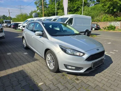 Gebraucht Ford Focus Cool & Connect 120 PS (88 kW) 2017 Silber Limousine