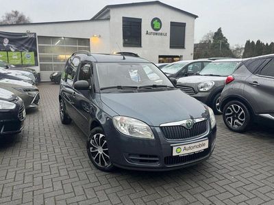 Grau Gebraucht 2009 Skoda Roomster Plus Edition Van / Kleinbus | 3.249 € (Etwas zu teuer)