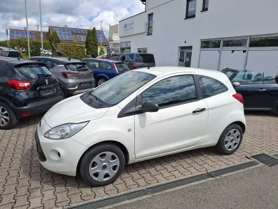 Gebraucht Ford Ka Ambiente 69 PS (50 kW) 2013 Weiß Kleinwagen
