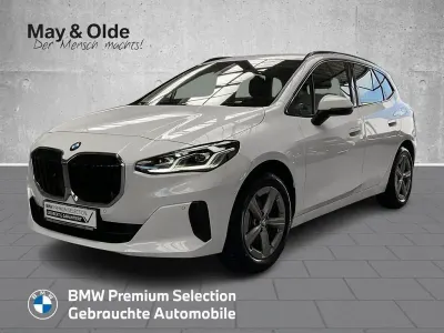 Gebraucht BMW 220 Active Tourer 170 PS (125 kW) 2025 Weiß Van / Kleinbus