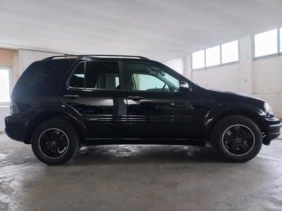 Usata Mercedes ML55 AMG AMG 347 CV (255 kW) 2001 Nero SUV