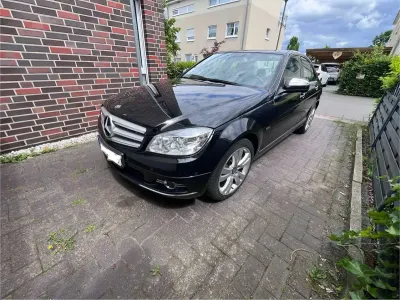 Gebraucht Mercedes C220 Avantgarde 170 PS (125 kW) 2007 Schwarz Limousine