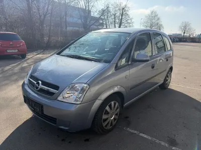 Używany Opel Meriva 101 KM (74 kW) 2004 Szary Minivan