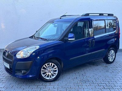 Blau Gebraucht 2010 Fiat Doblò Emotion Van / Kleinbus | 6.490 € (Fairer Preis)