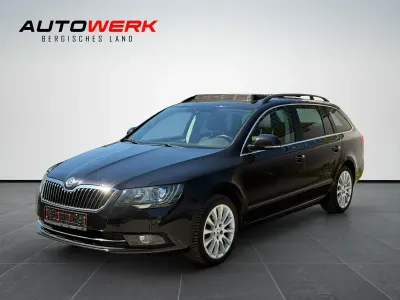 Gebraucht Skoda Superb Exclusive 140 PS (102 kW) 2014 Schwarz Kombi