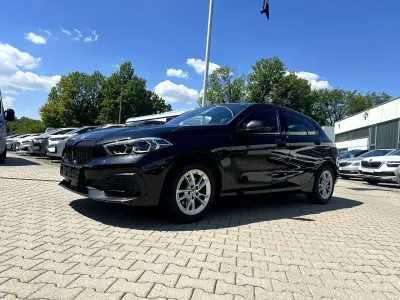 Gebraucht BMW 116 Sport Line 116 PS (85 kW) 2022 Black sapphire metallic Kleinwagen