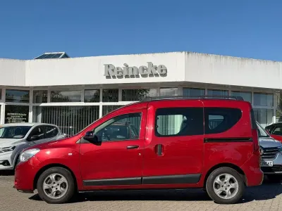 Gebraucht Dacia Dokker Comfort 102 PS (75 kW) 2019 Rot Van / Kleinbus