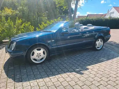 Gebraucht Mercedes CLK230 190 PS (139 kW) 1998 Blau Cabrio