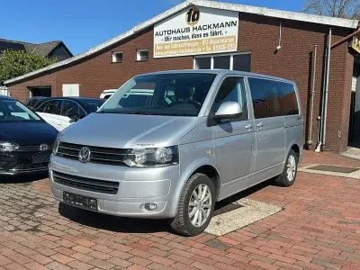 Używany VW T5 Team 179 KM (131 kW) 2011 Srebrny Van