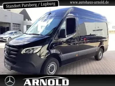 Gebraucht Mercedes Sprinter 170 PS (125 kW) 2024 Tiefschwarz Van