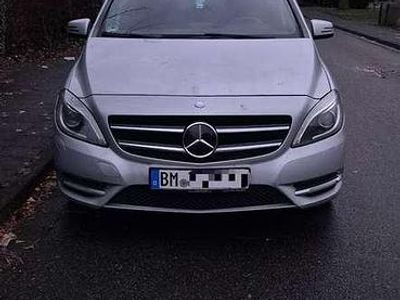 Gebraucht Mercedes B180 109 PS (80 kW) 2011 Van / Kleinbus