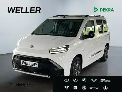 Gebraucht Toyota Proace Verso City 131 PS (96 kW) 2024 Weiss Kombi