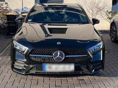 Gebraucht Mercedes A180 AMG line 136 PS (100 kW) 2022 Schwarz Limousine