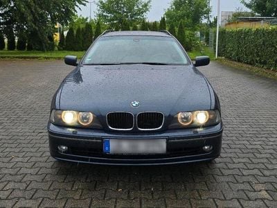 BMW 525