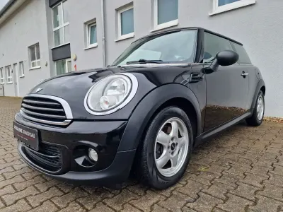 Gebraucht Mini ONE 75 PS (55 kW) 2010 Schwarz Kleinwagen