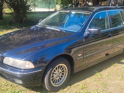 BMW 523