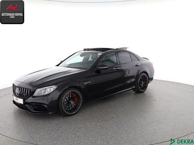 Obsidianschwarz Gebraucht 2021 Mercedes C63 AMG AMG Limousine | 69.880 €