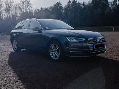 Second-hand Audi A4 Sport 190 CP (139 kW) 2018 Gri Break