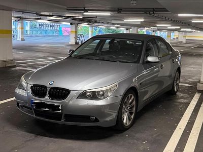 Gebraucht BMW 520 170 PS (125 kW) 2004 Grau Limousine