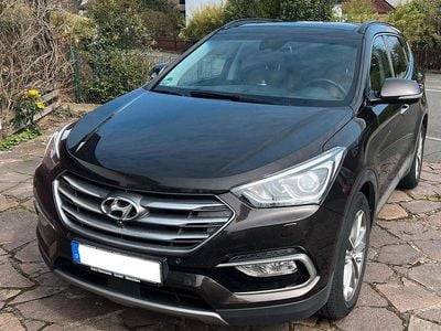 Second-hand Hyundai Santa Fe Premium 200 CP (147 kW) 2017 Maro SUV