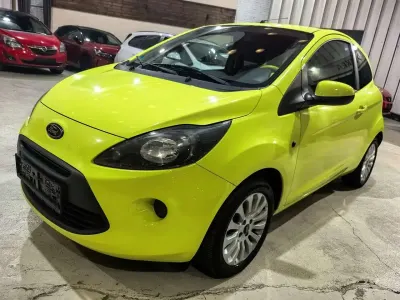 Gebraucht Ford Ka Trend 69 PS (50 kW) 2010 Grün Kleinwagen