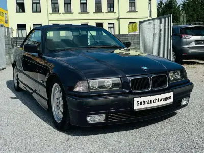 Gebraucht BMW 320 Cabriolet Sport Line 150 PS (110 kW) 1995 Blau Cabrio