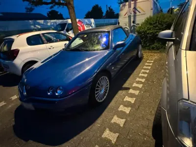 Gebraucht Alfa Romeo Giulietta 150 PS (110 kW) 2000 Blau Cabrio