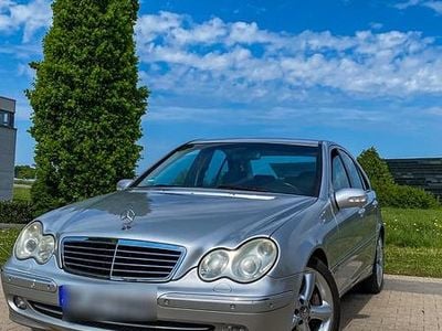 Mercedes C270