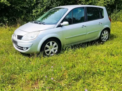 Gebraucht Renault Scénic II 135 PS (99 kW) 2007 Silber Van / Kleinbus