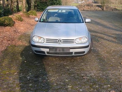 Gebraucht VW Golf IV 101 PS (74 kW) 1998 Silber Kleinwagen