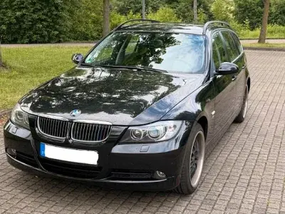 Gebraucht BMW 325 218 PS (160 kW) 2007 Schwarz Kombi