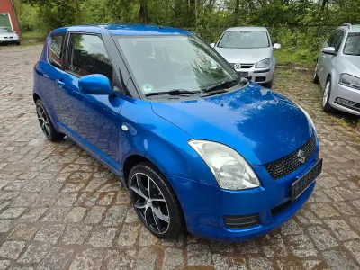Gebraucht Suzuki Swift 92 PS (67 kW) 2009 Blau Kleinwagen
