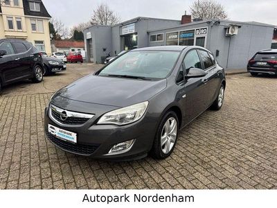 Gebraucht Opel Astra Design Edition 120 PS (88 kW) 2011 Grau Limousine